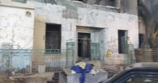 البدء فى هدم مبنى للحزب الوطنى بالمنيا لإنشاء مجمع مصالح حكومية