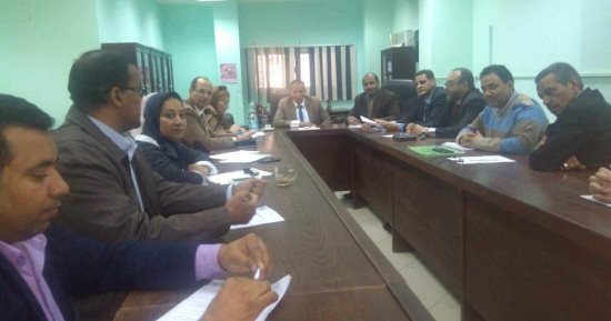 مجلس إدارة المستشفيات الجامعية بأسوان يناقش توفير نواقص الأدوية