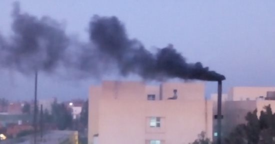 معاناة أهالى قرية زنانيرى من محرقة مستشفى أولاد صقر فى الشرقية .. صور