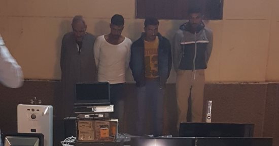 سقوط مسجل خطر يقود عصابة لسرقة المواطنين تحت تهديد السلاح بالبساتين