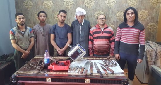 القبض على جزار يدير مخزنا لذبح المواشى خارج السلخانة فى مصر القديمة