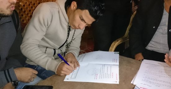 إسلام عيسى لاعب النصر ينضم للمصرى 5 مواسم رسميا