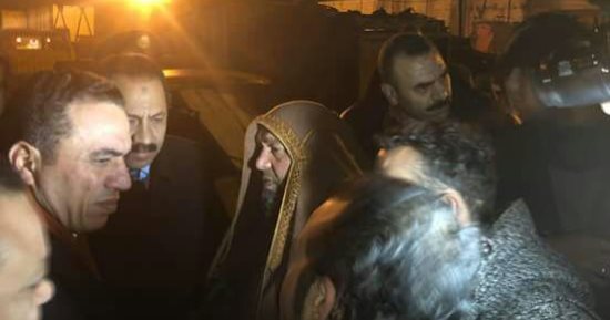 صور.. مدير أمن الإسكندرية يلتقى أسرة الشاب المفقود فى حادث كوبرى ستانلى