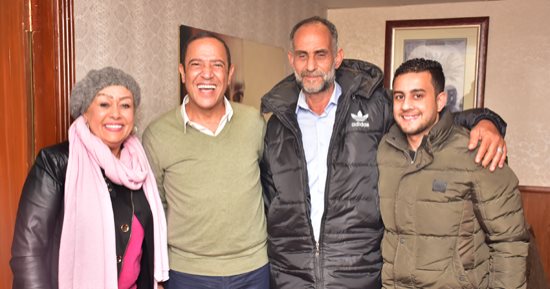 صور.. "مسرح مصر" يحتفى بشجاعة صلاح الموجى فى حضور هالة فاخر والشيخ