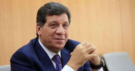 فيديو.. اشرف شيحة لـ"الحاجة سعدية": سفرك لآداء الفريضة واجب علينا