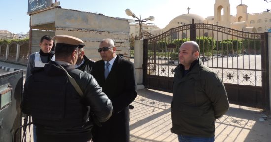 صور.. مدير أمن مطروح يتفقد الحالة الأمنية والخدمات وحراسات الكنائس