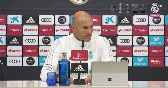 زيدان: لا أتخيل ريال مدريد بدون رونالدو