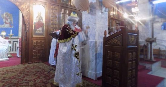 محافظ ومدير أمن الدقهلية يحضران قداس عيد الميلاد