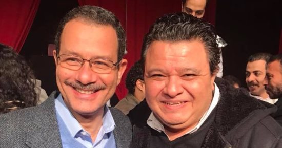 (صور) أحمد درويش ولويس جريس يشاهدان الليلة 70من مسرحية "سلم نفسك"