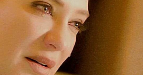 مخرج "خط ساخن" ينشر صورة لـ سولاف فواخرجى من المسلسل