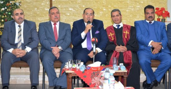 صور.. محافظ سوهاج ورجال الدين يقدمون التهنئة للأقباط