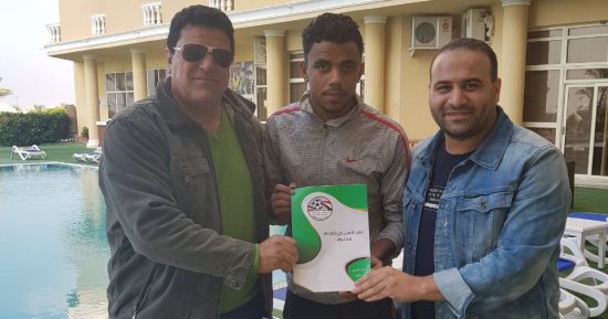 صورة.. الرجاء يتعاقد مع محمود صبرى