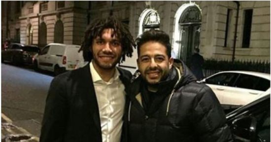 محمد حماقى ينشر صورته مع محمد الننى فى شوارع لندن