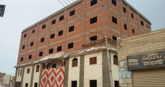 إنشاء مجمع خدمى متكامل بالجهود الذاتية بقرية ميت الخولى بدمياط 
