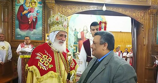 صور.. أسقف طهطا وجهينة فى سوهاج يؤيد ترشيح الرئيس السيسى لفترة ثانية