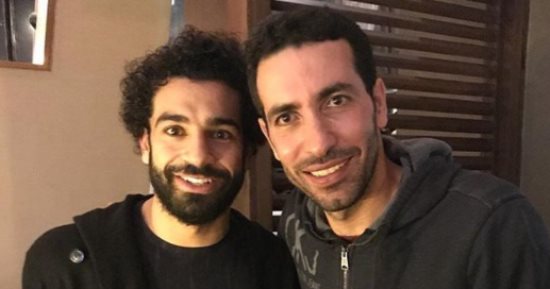 أبو تريكة ينشر صورة تجمعه بأفضل لاعب فى أفريقيا 2017