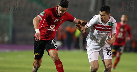 فيديو وصور.. أزارو يُهدر الهدف الثالث للأهلى أمام الزمالك بعد هدية "الشناوى"