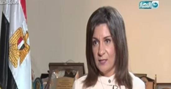 فيديو.. نبيلة مكرم: المصريون يبيعون أكفانهم من أجل الهجرة غير الشرعية