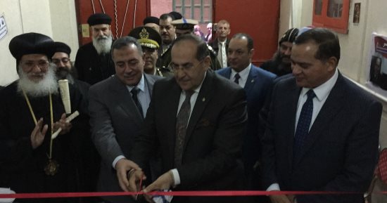 فيديو.. محافظ سوهاج ورئيس الجامعة يفتتحان بيت "الأم يوليطة" لليتيمات بطهطا