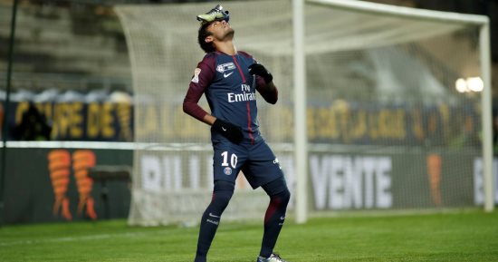 جنون الميركاتو.. مانشستر يونايتد يرصد 500 مليون يورو لضم نيمار