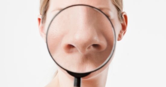 اعرف جسمك.. الأنف بوابة التنفس والتذوق والسمع تشم أكثر من تريليون رائحة