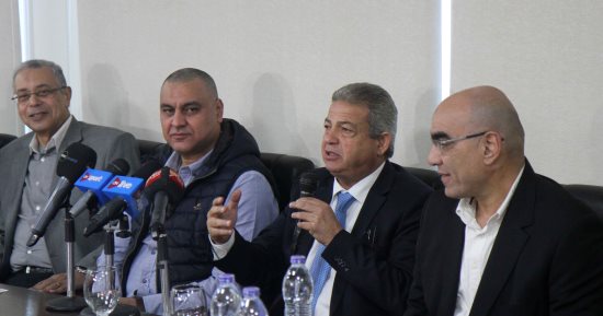 وزير الرياضة يعد لاعبى منتخب اليد بحضور نهائى أمم أفريقيا بالجابون