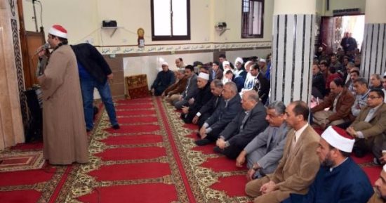 محافظ الشرقية يفتتح مسجدا فى الإسكان الاجتماعى
