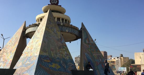 صور .. اضبط مخالفة .. أسلاك الكهرباء العارية تهدد حياة المواطنين بسوهاج
