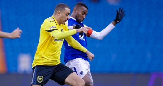 فيديو.. العكايشى يهدر أغرب فرص الدورى السعودى خلال لقاء الكلاسيكو 