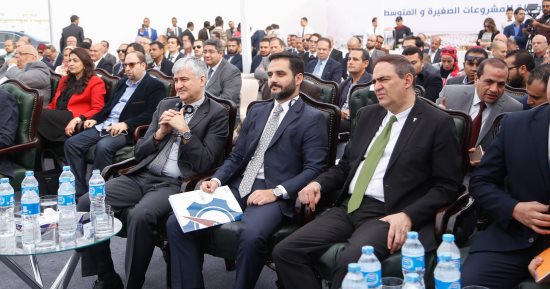 صور.. وزير الصناعة: طرح 5 ملايين متر أرض للمطور الصناعى خلال 2018