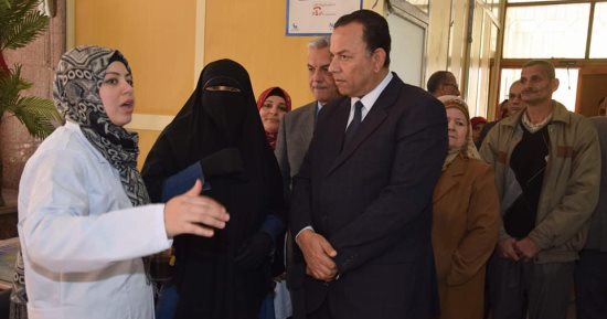 رئيس جامعة المنوفية فى زيارة للمجمع الطبى بالكليات النظرية