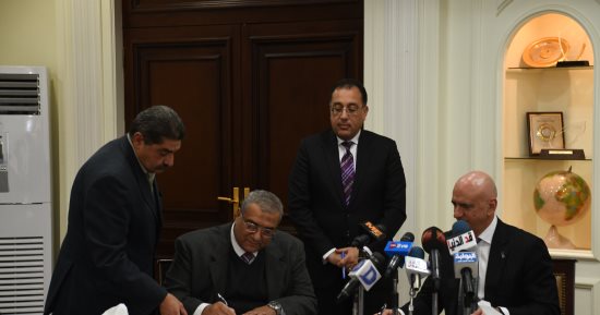 وزير الإسكان يشهد توقيع مذكرة بين "المجتمعات العمرانية" و"ماريوت الدولية" 