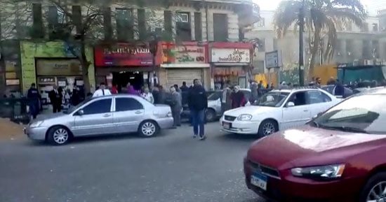 توقف حركة المرور بسبب سيارة معطلة بشارع الطيران وكوبرى العروبة