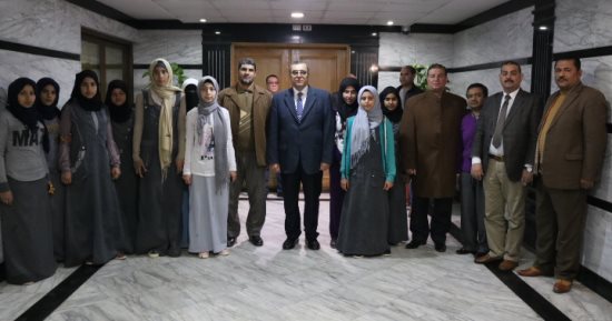 محافظ الفيوم يلتقى بطلاب التعليم الفنى لإطلاق مبادرة لتجميل الشوارع