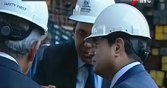 الرئيس السيسى يتفقد مصنع الحديد الإسفنجى بمدينة السادات