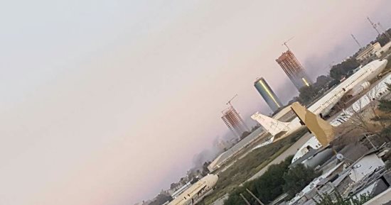 مصادر إعلامية: هجوم معيتيقة يستهدف نقل إرهابيين من تركيا إلى ليبيا 