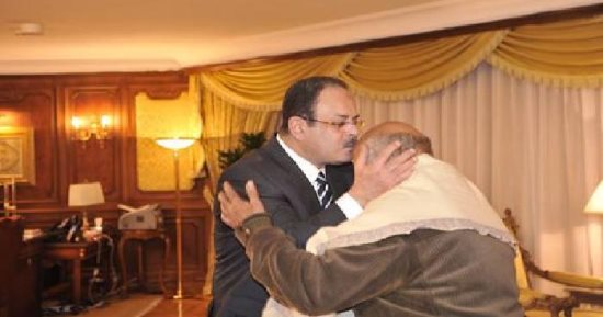 الشرطة في خدمة الشعب.. الداخلية توفر 6 أكياس دم لمريضة بالإسماعيلية