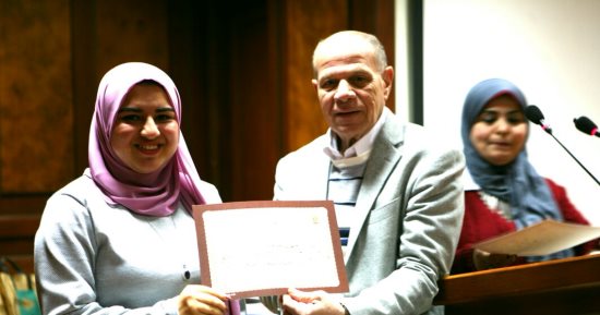 صور.. وزير الآثار يكرم أعضاء جمعية محبى المتحف المصرى