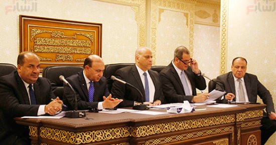 "اقتصادية البرلمان" تناقش قانون يمنح مشروعات قناة السويس حوافز الاستثمار (صور)