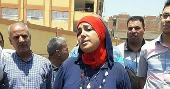 مساعد رئيس حى بالمحلة يحرر محضرا ضد نائبة رئيس الحى يتهمها بصفعه على وجهه