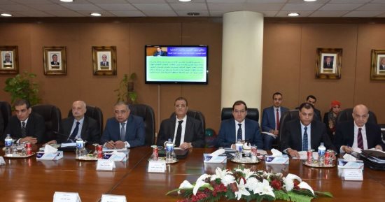 وزير البترول يوجه بتطوير منظومة النقل وإنجاز مشروع قياس أرصدة الخزانات