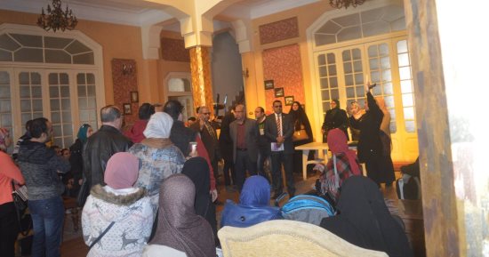 صور.. غضب فى بلدية المحلة بسبب أزمة العضويات المضروبة