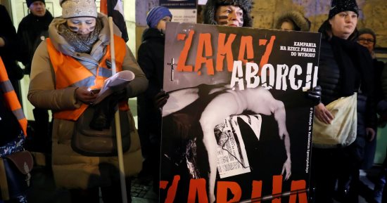 جدل فى بولندا حول تصريحات رئيس الوزراء بشأن محرقة اليهود