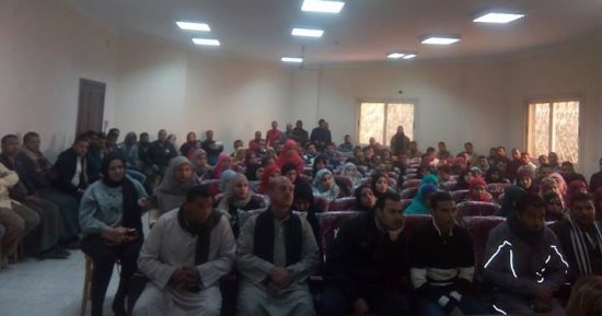 مدينة بنى مزار فى المنيا تنظم ندوة عن نشر ثقافة العمل الحر