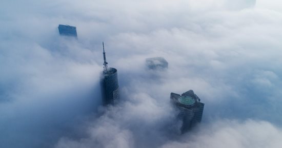 الدخان يغطى موسكو بسبب حرائق الغابات ودرجات الحرارة تسجل مستويات قياسية