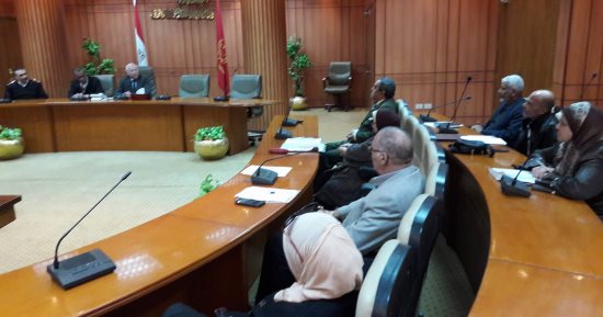 محافظ بورسعيد يتابع استعدادات المحافظة لاستقبال منظومة التأمين الصحي الجديد