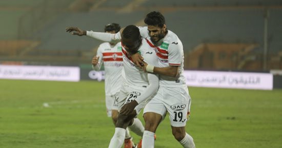 صور.. الشوط الأول.. الزمالك يتقدم بهدف نظيف على الداخلية