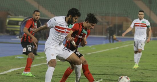 صور.. بعد مرور 15 دقيقة.. التعادل السلبى يسيطر على مباراة الزمالك والداخلية