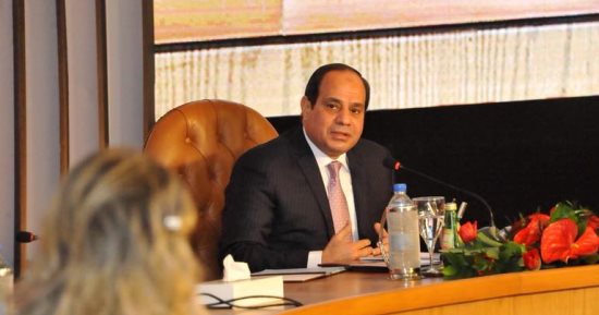 السيسي: لو لم يتحمل المصريون قراراتنا الصعبة كنا سنجرى انتخابات مبكرة 