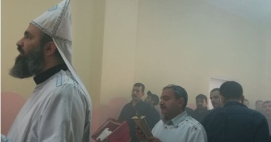 شاهد.. قداس للسجناء الأقباط داخل عنابرهم فى السجون